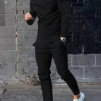 Black / M