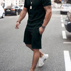 Black / M